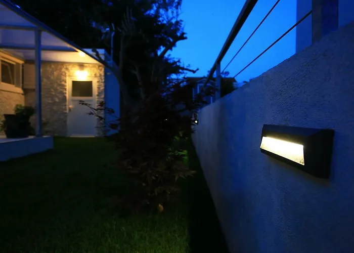 First * Ζαντάρ